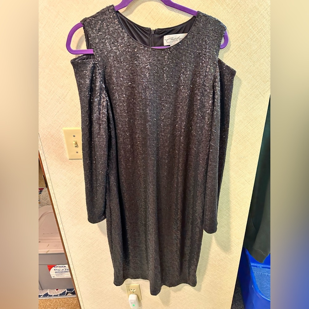 Women’s XL Sequin Black Dress.
